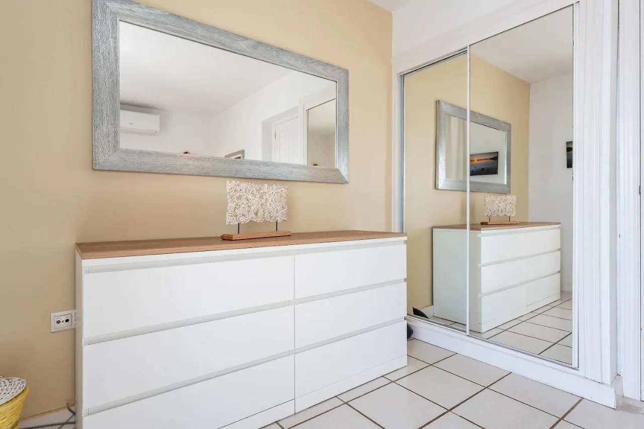Apartment Sea Front Beach House Micaela G Marbella Spain