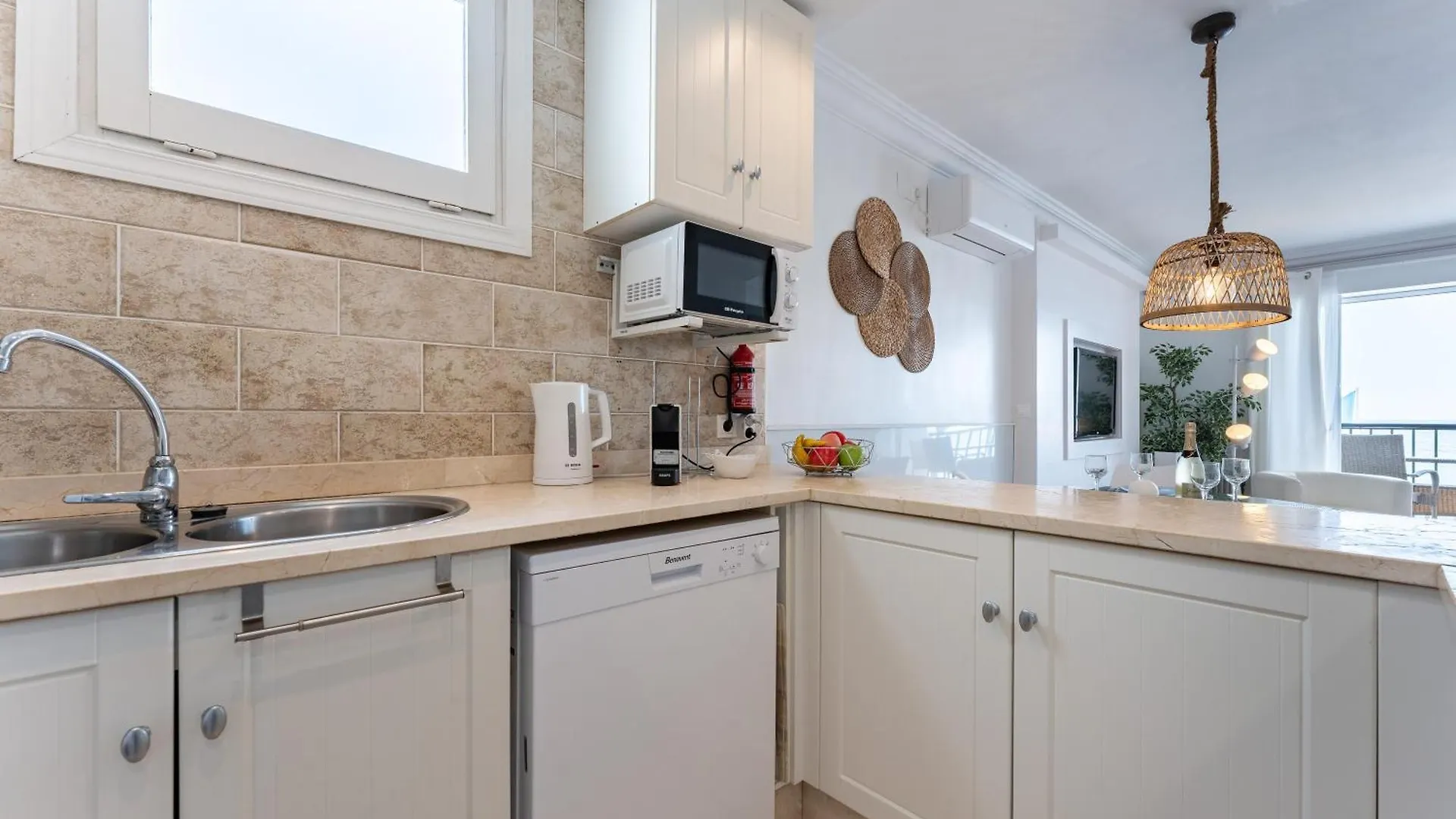 Apartment Sea Front Beach House Micaela G Marbella